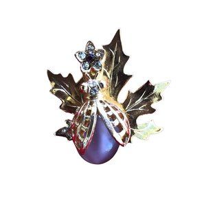 Vintage Bee and Flower on Leaf Pin Brooch Amethyst Rhinestones on Gold Tone 1"